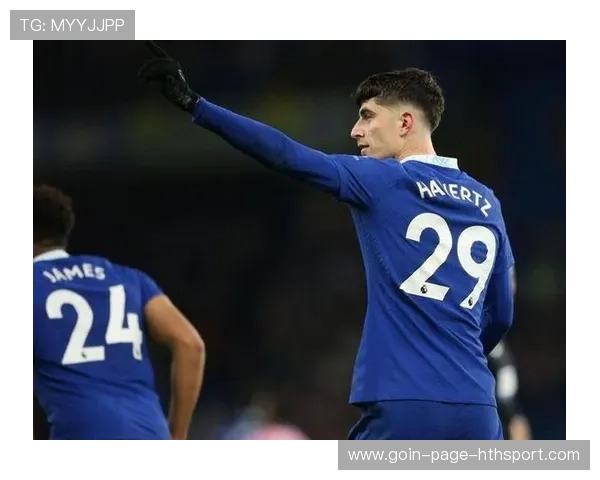 切尔西青训营：小将学习哈弗茨的摆脱技巧与近射