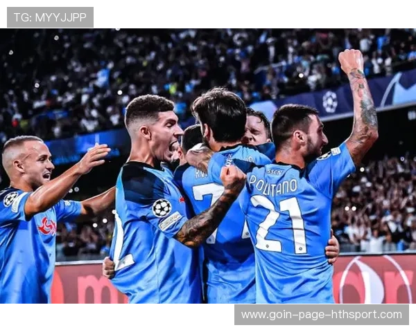 那不勒斯边线推进不断在禁区前造险