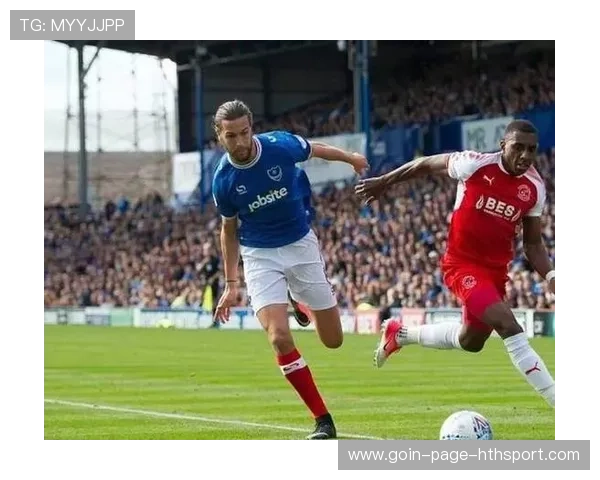 埃因霍温前压奏效,加克波不断寻找机会 埃因霍温前压奏效,加克波不断寻找机会