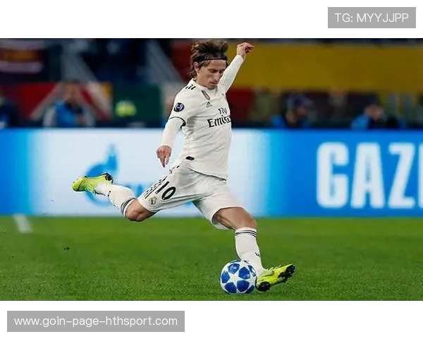 赫罗纳前场节奏变化十分鲜明:从观赛到训练的全新体验 赫罗纳前场节奏变化十分鲜明:从观赛到训练的全新体验